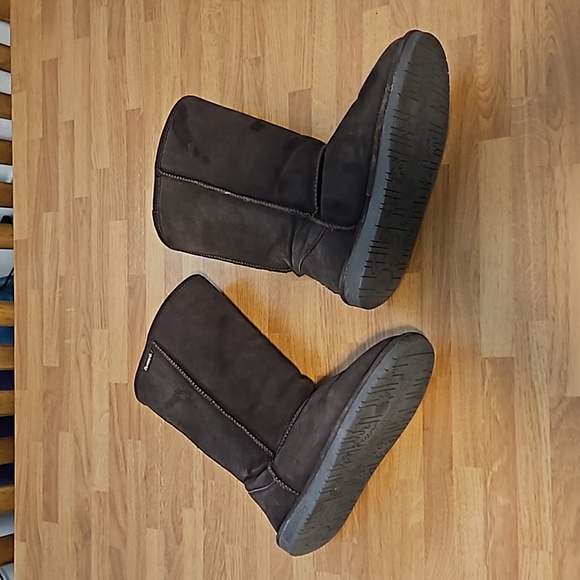 Bearpaw Boots - Picture 3 of 11